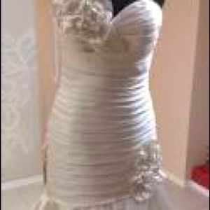 Allure Bridals wedding gown. Size 10. Strapless Ruched up top and flared below.